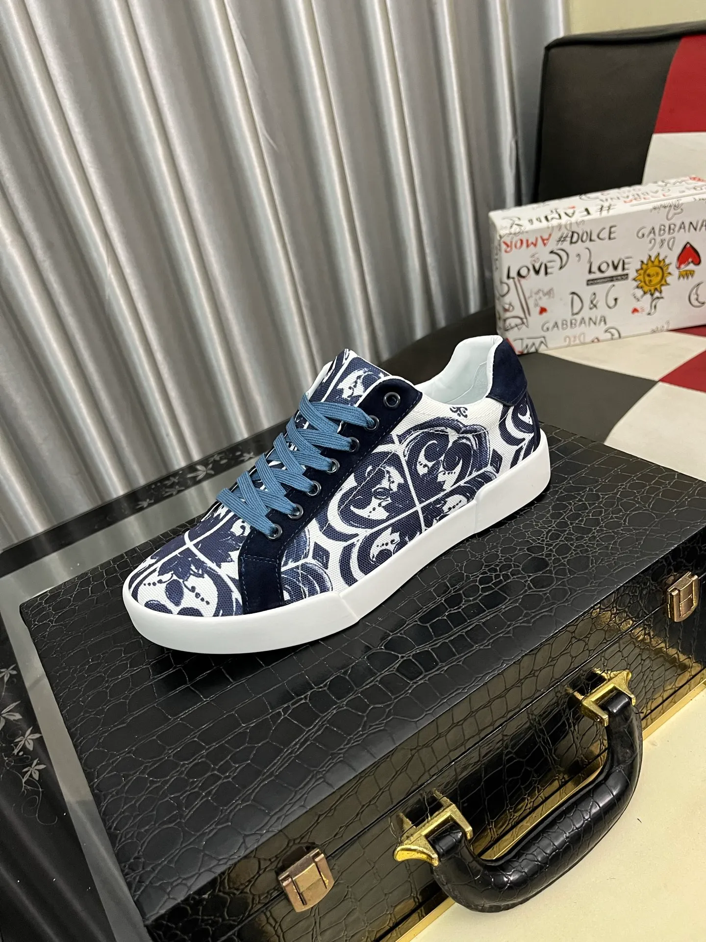 Men's men's shoes💰420⌚️⌚️【Dg～】couple casual shoes 2025z cabinet sales simultaneously 🔶Size: 35-46#️⃣ 🔷5 colors🔜The upper is made of multi-material splicing ➕Towel lining, comfortable and breathable, sole: original comfortable and wear-resistant outsole, ⚠️real thing📱photographed🎬real thing is better📢📢📢